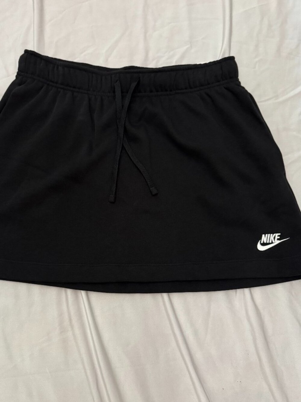 NWT Nike Women's Sportswear Club Fleece Mid-Rise Skirt